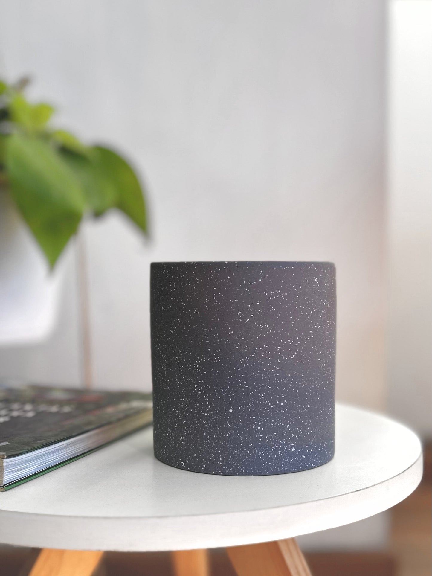 Macetero de ceramica gris 10x11 cms