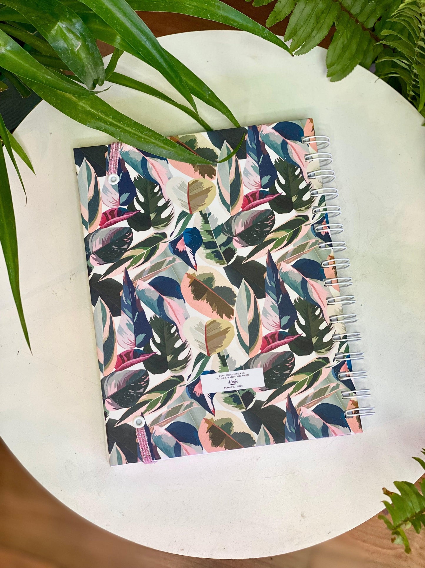 Planner con diseño patrones botánicos