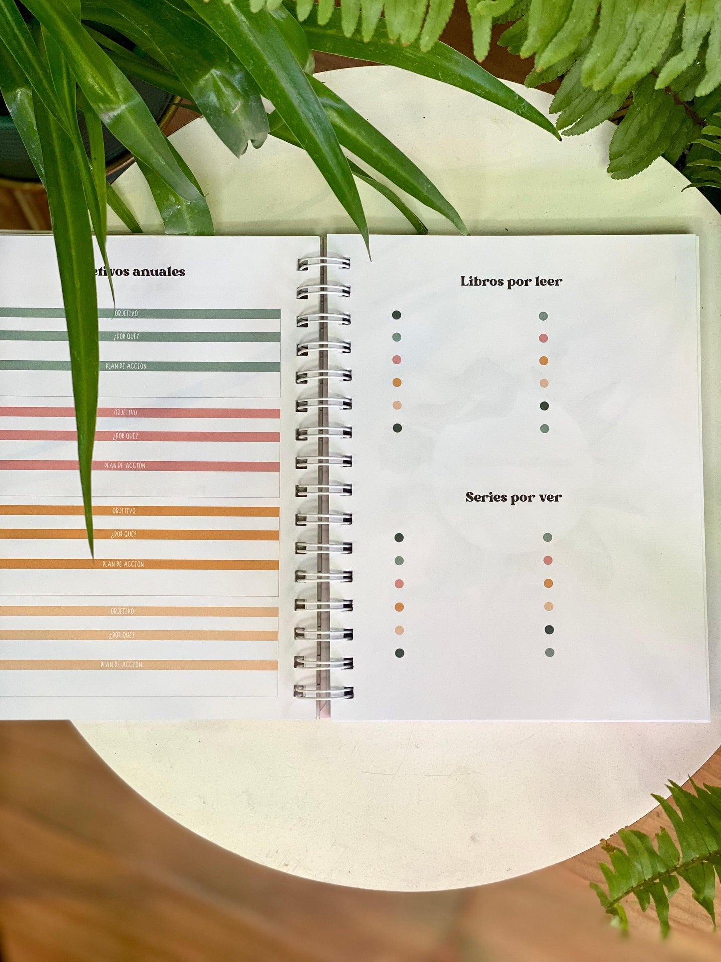 Planner con diseño patrones botánicos