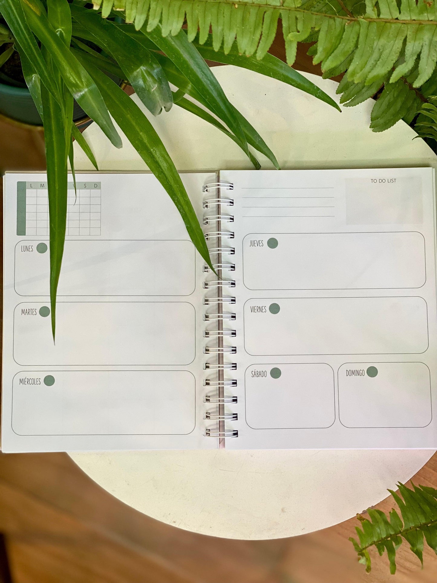 Planner con diseño patrones botánicos
