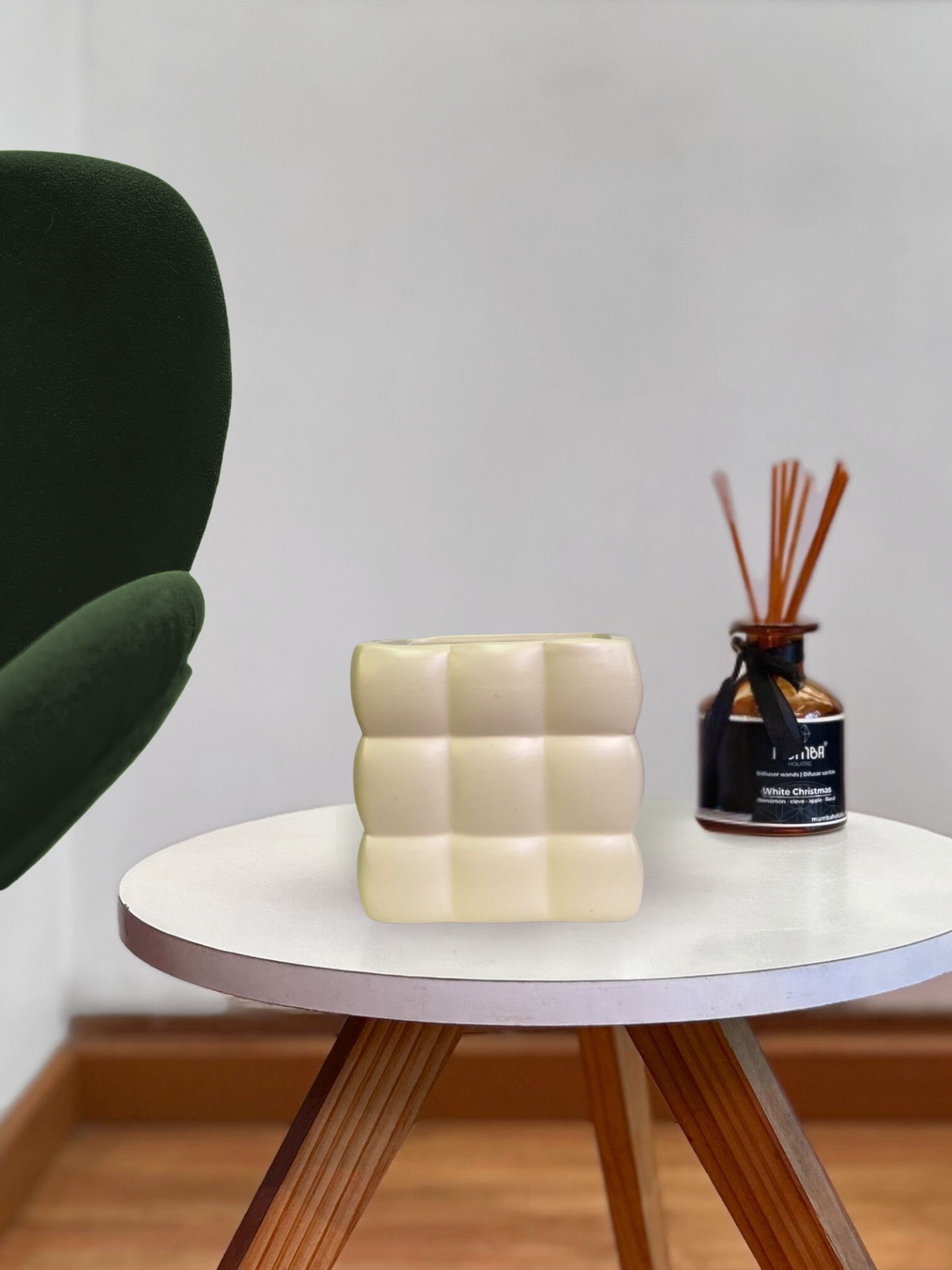 Macetero cerámica cuadros crema 14x12cm