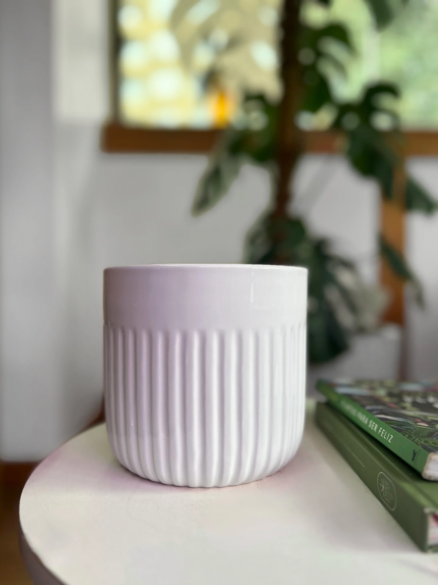 Macetero contenedor de lineas blanco 14x14 cm